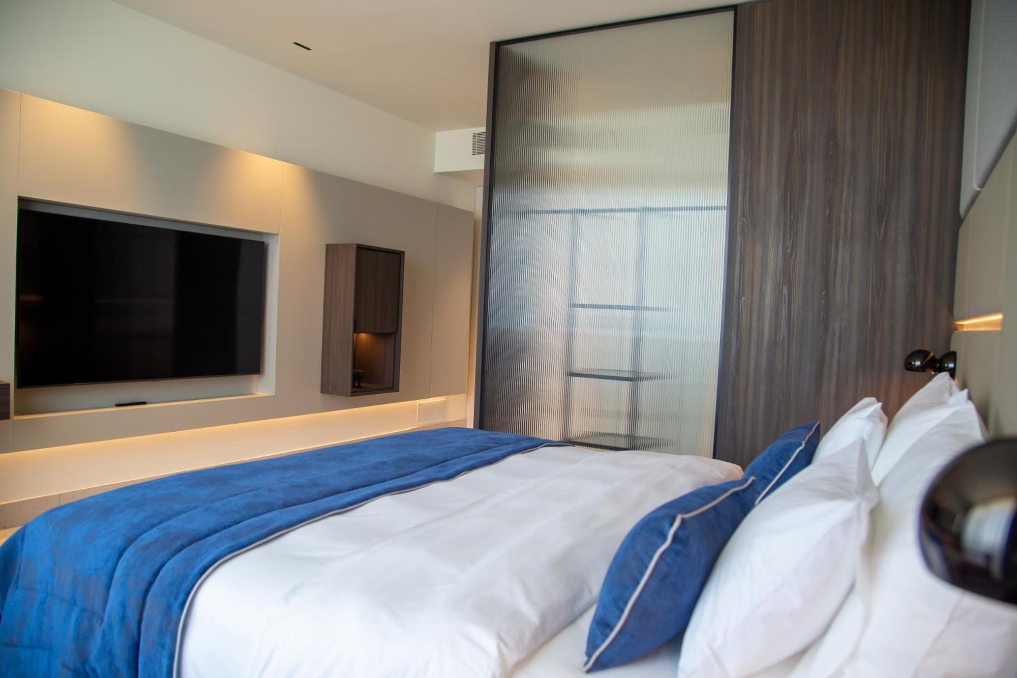 Abi'S Hotel & Spa Vlorë 外观 照片